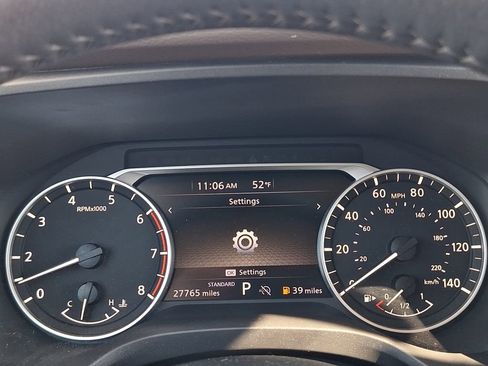 Used 2023 Nissan Rogue SL image 17