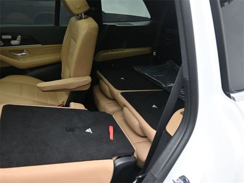 New 2026 Mercedes-Benz GLS 450 4MATIC image 22