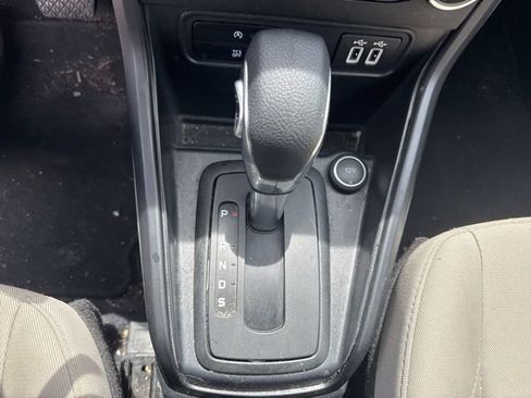 Used 2021 Ford EcoSport S FWD image 34