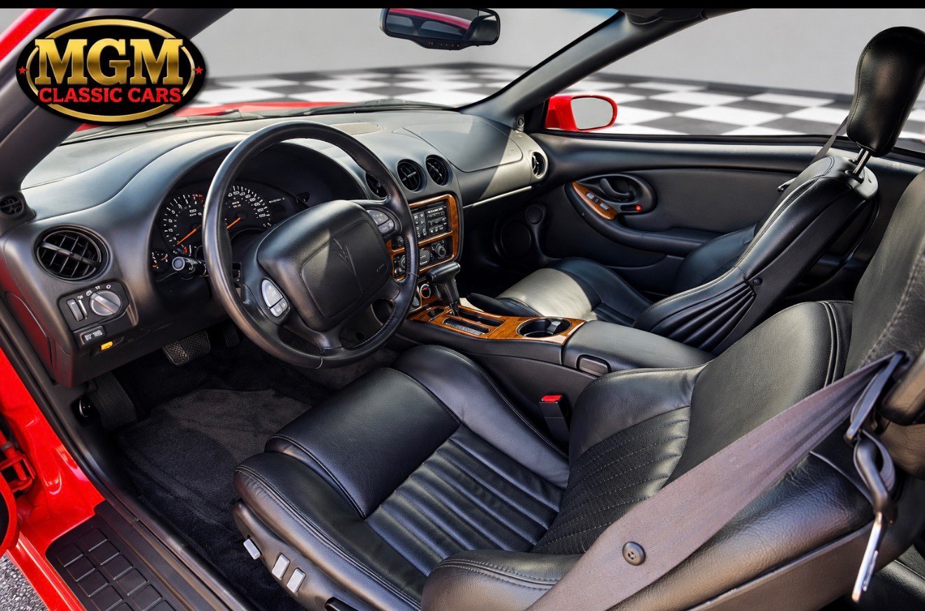 Used 2000 Pontiac Firebird Formula RWD image 2