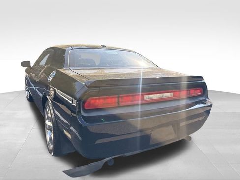 Used 2014 Dodge Challenger R/T Plus RWD image 13