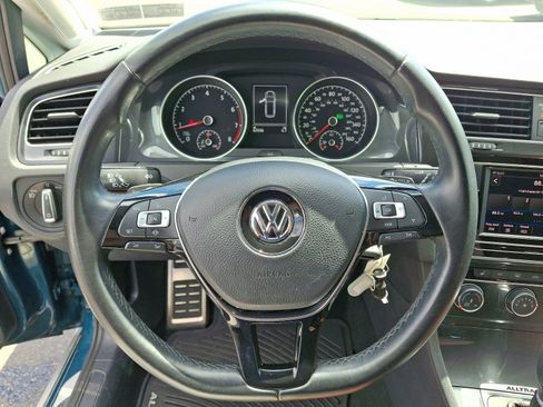 Used 2019 Volkswagen Golf Alltrack S AWD/4WD image 17