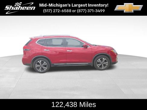 Used 2017 Nissan Rogue SL FWD image 2