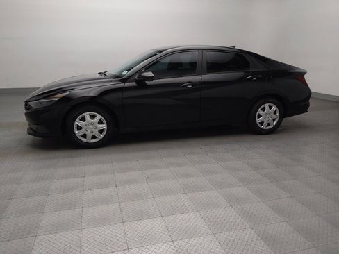 Used 2021 Hyundai Elantra SEL w/ Convenience Package image 2