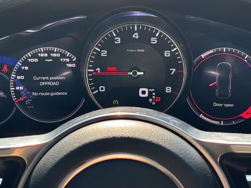 Used 2019 Porsche Cayenne S AWD/4WD image 13