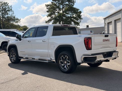 Used 2025 GMC Sierra 1500 SLT w/ SLT Premium Package AWD/4WD image 10
