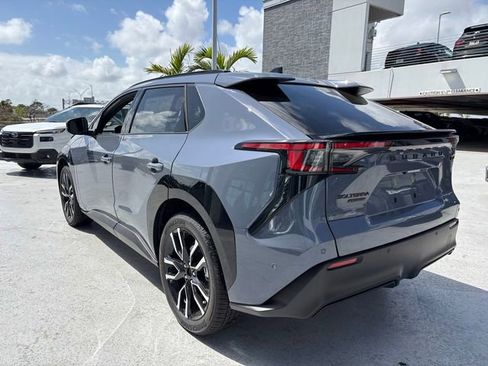 New 2026 Subaru Solterra AWD/4WD image 5