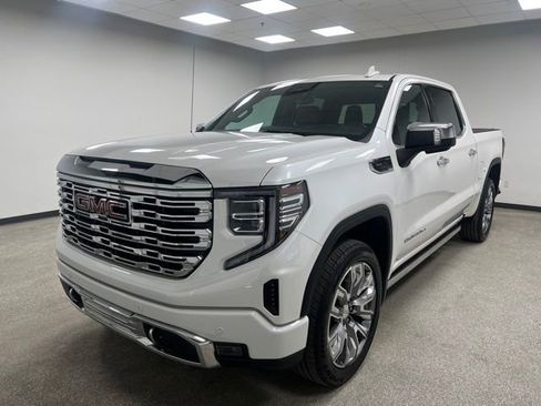 Used 2023 GMC Sierra 1500 Denali w/ Denali Reserve Package image 4