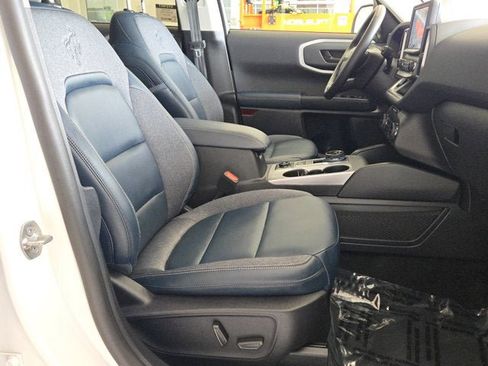 Used 2024 Ford Bronco Sport Outer Banks w/ Tech Package AWD/4WD image 4