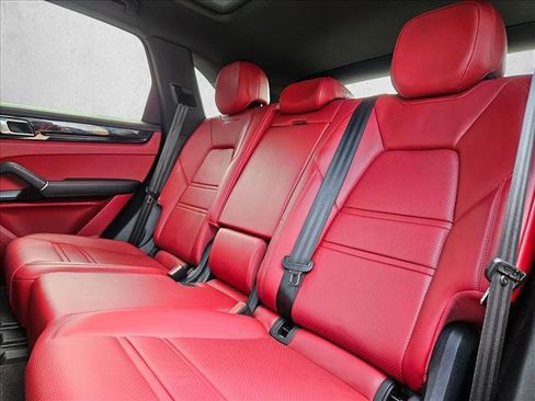 Used 2021 Porsche Cayenne S w/ Premium Package Plus AWD/4WD image 16