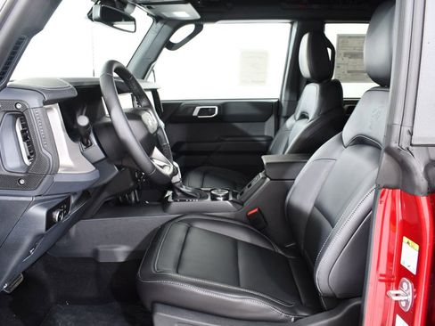 New 2026 Ford Bronco Outer Banks AWD/4WD image 6