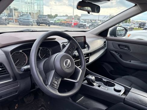 Used 2023 Nissan Rogue S AWD/4WD image 7