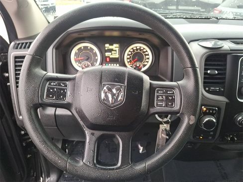 Used 2017 RAM 1500 Express image 18