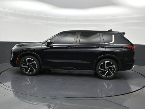Used 2022 Mitsubishi Outlander SE FWD image 2