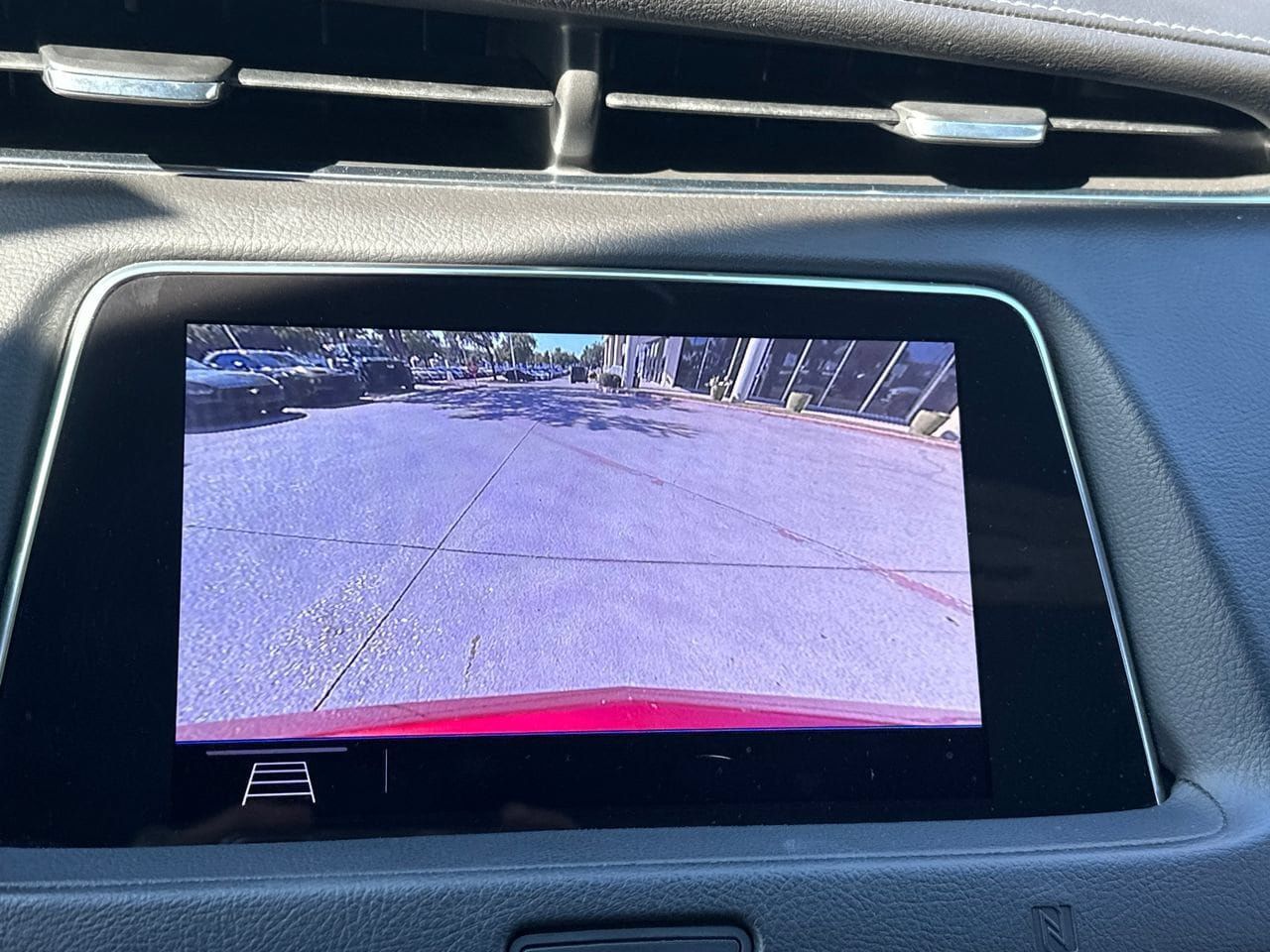 Used 2019 Cadillac XT4 Premium Luxury FWD image 20