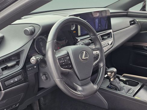 Certified 2024 Lexus ES 350 Ultra Luxury w/ Accessory Package (Z2) image 21