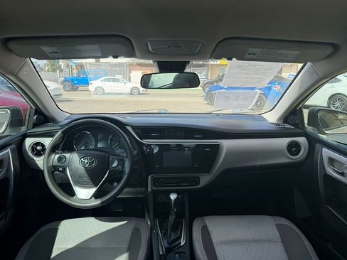 Used 2017 Toyota Corolla LE w/ Carpet Mat Package (TMS) FWD image 29