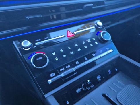 Used 2024 Hyundai Santa Fe Calligraphy image 22