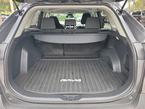 Used 2025 Toyota RAV4 LE AWD/4WD image 8