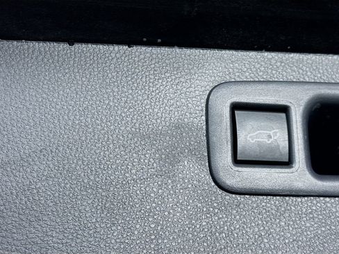 Certified 2026 Toyota Highlander Limited AWD/4WD image 31