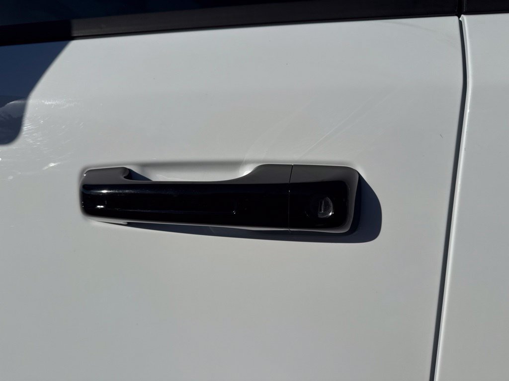 Used 2025 RAM 1500 Limited AWD/4WD image 13