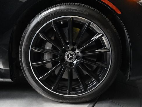 Used 2022 Mercedes-Benz S 500 4MATIC w/ AMG Line Package image 38