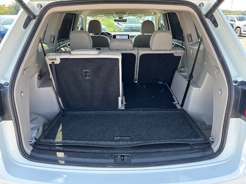 Used 2025 Volkswagen Atlas SE FWD image 27