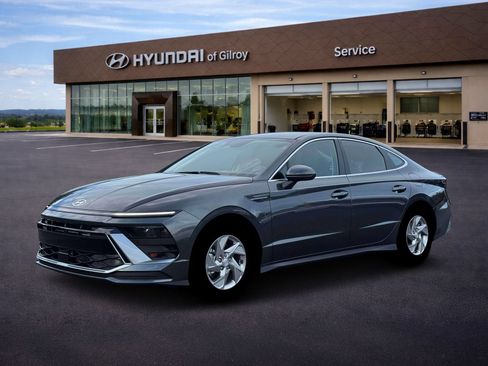 New 2026 Hyundai Sonata SE FWD image 2