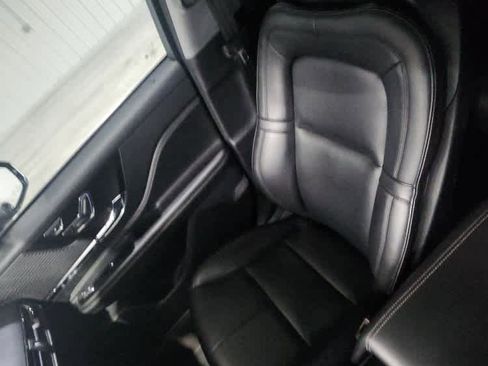 Used 2021 Lincoln Corsair FWD image 27