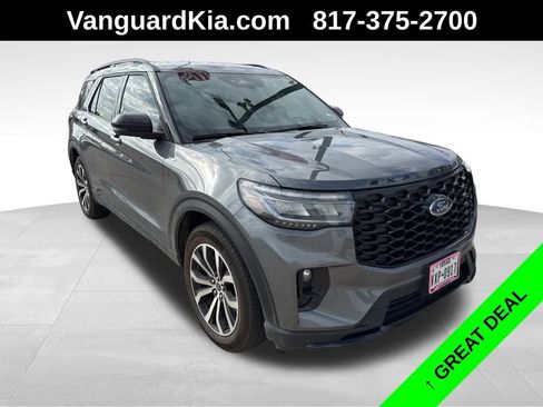 Used 2025 Ford Explorer ST-Line image 1