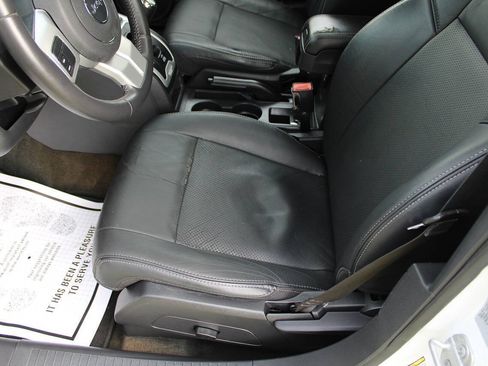 Used 2016 Jeep Compass High Altitude AWD/4WD image 19