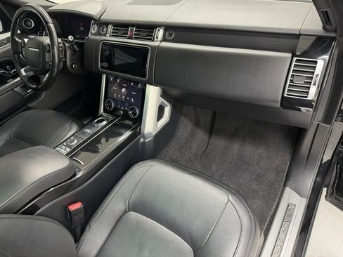 Used 2018 Land Rover Range Rover Supercharged AWD/4WD image 10