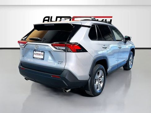 Used 2025 Toyota RAV4 XLE w/ Weather Package image 7