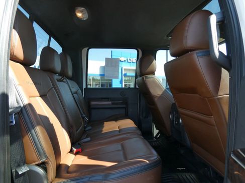 Used 2016 Ford F250 Platinum w/ FX4 Off-Road Package AWD/4WD image 15
