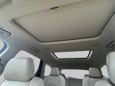 Used 2020 Buick Enclave Essence w/ Sun And Navigation Package image 16