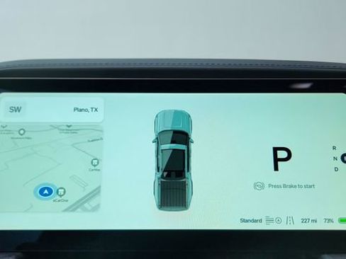 Used 2024 Rivian R1T Adventure image 39