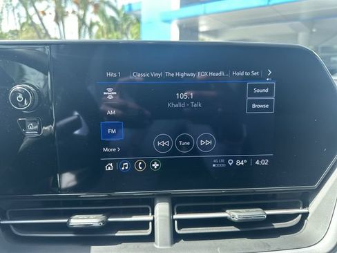 Used 2025 Chevrolet Trax LS FWD image 25