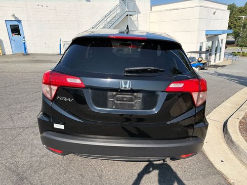 Used 2016 Honda HR-V EX image 10