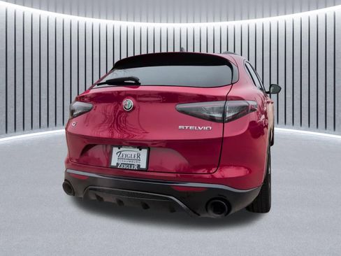 Used 2024 Alfa Romeo Stelvio Veloce AWD/4WD image 7