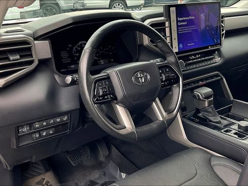 Used 2023 Toyota Sequoia Limited image 19