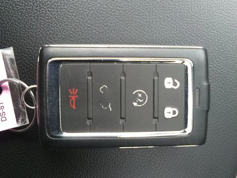 Used 2024 Jeep Grand Cherokee Limited w/ Luxury Tech Group II AWD/4WD image 18