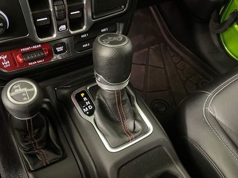Used 2018 Jeep Wrangler Unlimited Rubicon AWD/4WD image 10