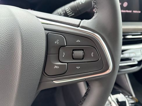 New 2026 Buick Envista Avenir FWD image 18