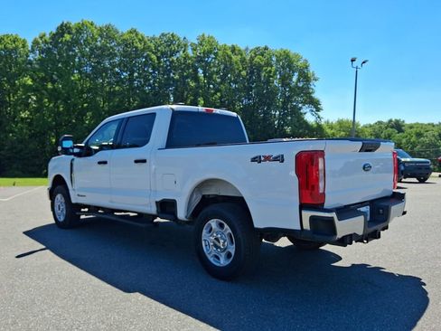 Used 2025 Ford F250 XLT AWD/4WD image 4