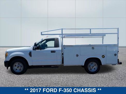 Used 2017 Ford F350 XL w/ Power Equipment Group RWD image 2