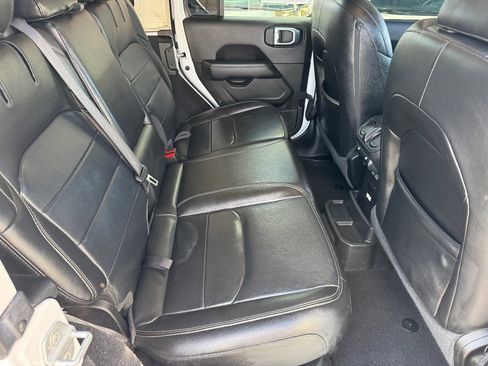 Used 2021 Jeep Wrangler Unlimited Sahara w/ Cold Weather Group image 19