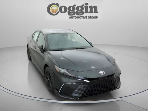 New 2026 Toyota Camry SE FWD image 27