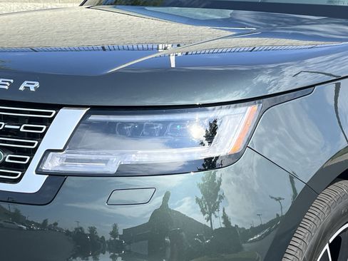 Used 2025 Land Rover Range Rover Autobiography AWD/4WD image 12
