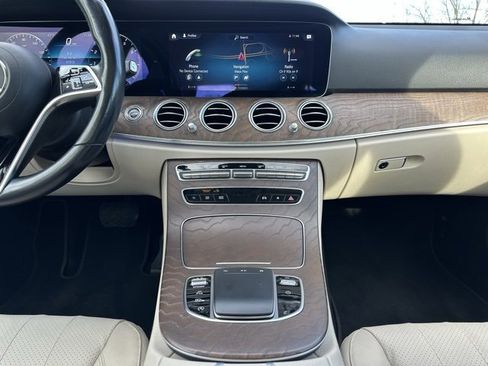 Certified 2021 Mercedes-Benz E 350 4MATIC Sedan image 14