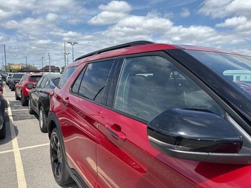 Used 2022 Ford Explorer ST w/ Equipment Group 401A image 8